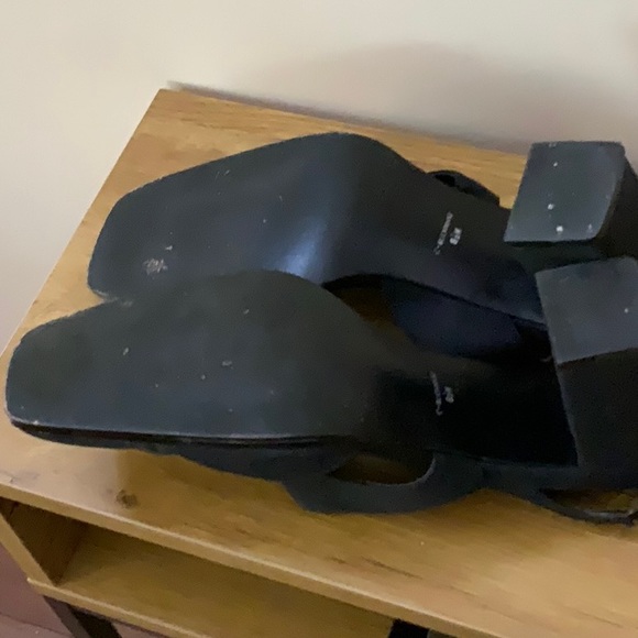 Black stacked heel shoe could be used for dressy event.  Size 8 1/2, 3” heel - Picture 4 of 4